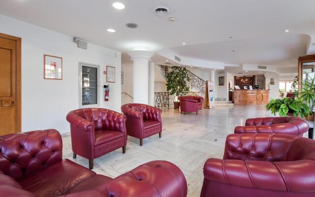 Отель Best Western Hotel La Baia Италия, Бари - отзывы, цены и фото номеров - забронировать отель Best Western Hotel La Baia онлайн интерьер отеля