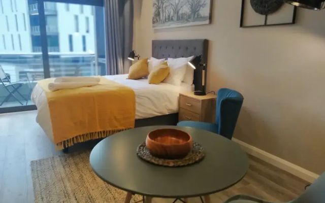 Menlyn Residence Luxury Studio Apartment