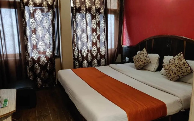Hotel Sidharth Regency