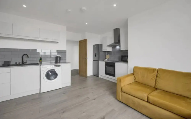 Stylish Modern Apartment - Free Parking - W