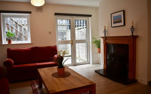 5 Bedroom Townhouse Near Dublin City Centre