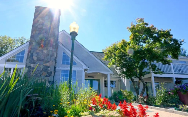The Lodge At Jackson Village