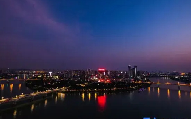 Nanning Yuanye Qu River View Homestay