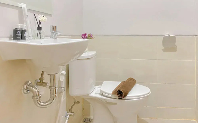 Cozy Studio Living Transpark Juanda Bekasi Timur Apartment