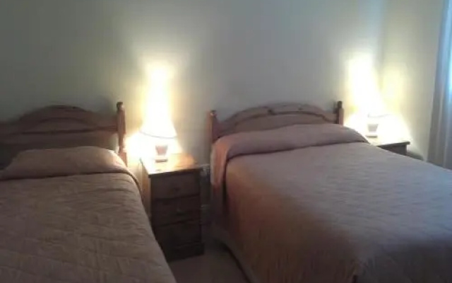 Anchor House Bed  Breakfast