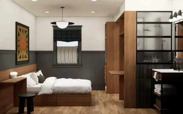 Lightwell Hotel & Spa