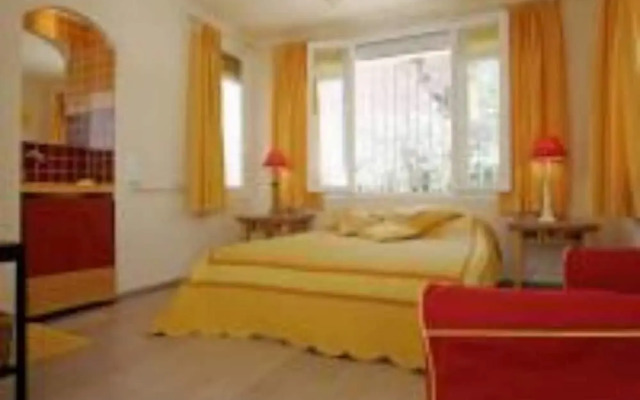 Villa LouCade