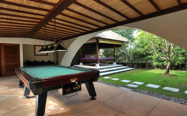 Villa Indah Manis - Bulan Madu