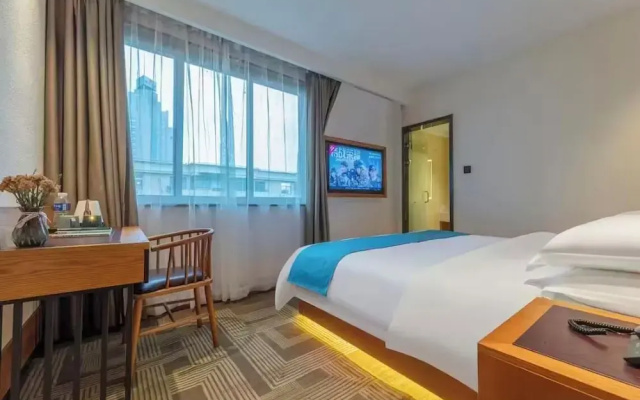 Super 8 Hotel