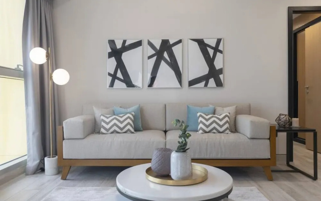 Elegant 1BR Apartment in Arjan Privà Living