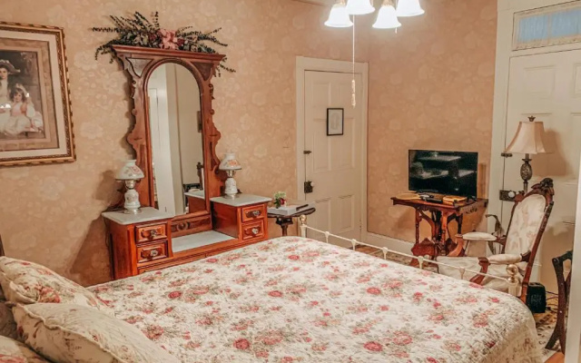 Emig Mansion