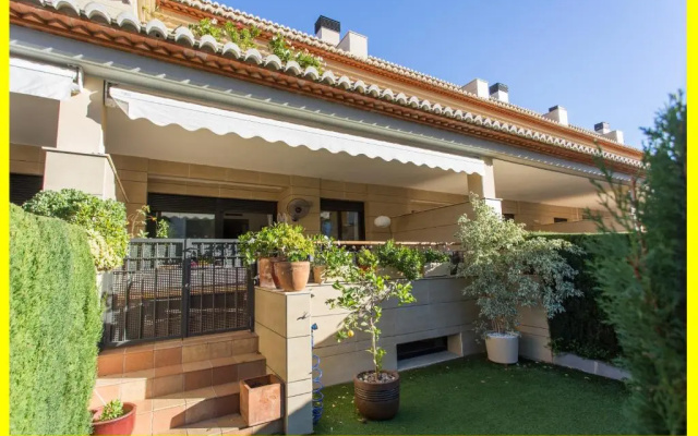 Stylish townhouse - RESORT facilities