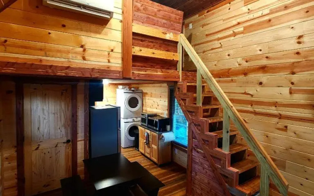 Windstorm Cabin