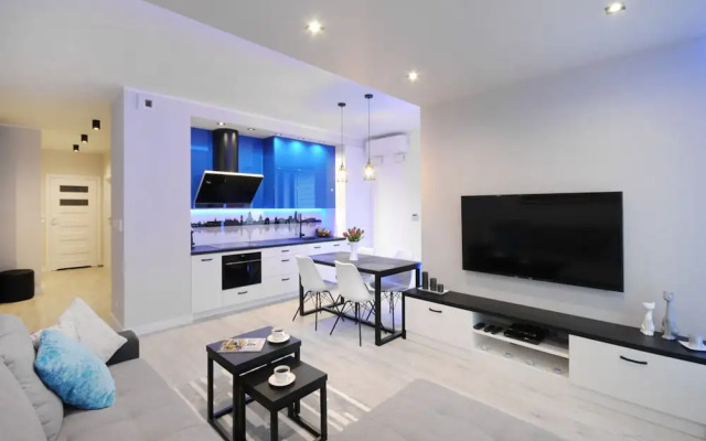 P&O Apartments Solec 13 with AC