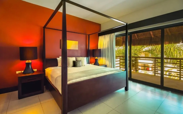 Beachfront Penthouse With Private Pool, Amazing!