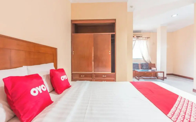 OYO 94759 Hotel Taman Cibinong
