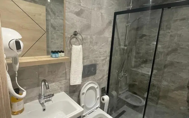 Asem Suit Hotel