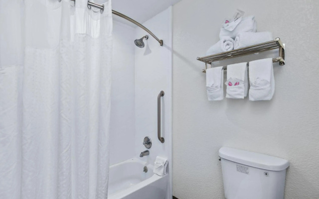 Holiday Inn