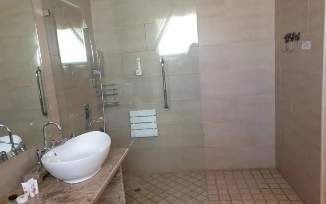 Kuruman Lodge