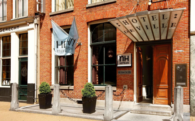 hotelImage