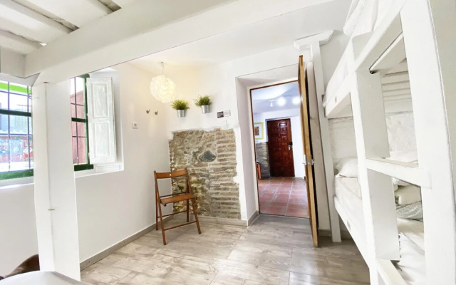 Makuto Guesthouse Hostel