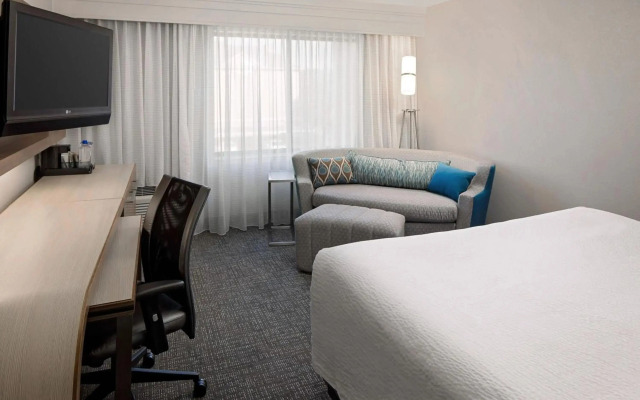 Courtyard by Marriott Houston Westchase