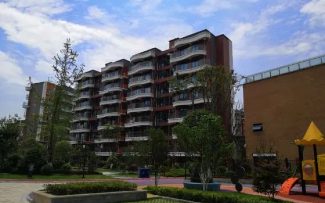 Chuanshihu Hotel Park