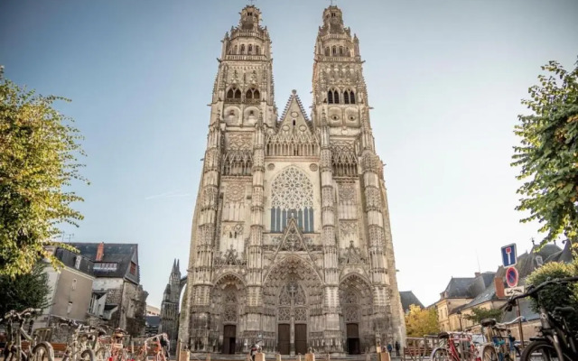 Les Lys Lumineux Élégant Raffiné Tours