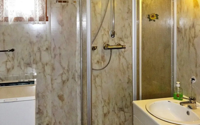 6 Person Holiday Home in Halsanaustan