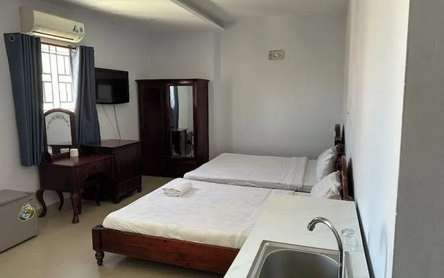 Hoang Tay 2 Hotel by Bay Luxury