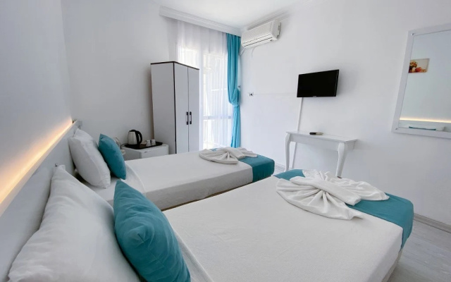 Minerva Port Hotel