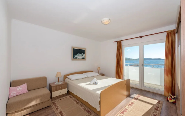 Apartment Ante