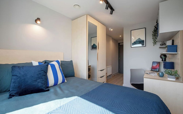 Student only Modern Ensuite at Wick park