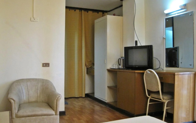 Skyrise Hotel