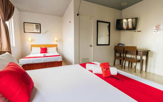 Getz Hotel by RedDoorz