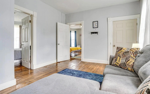 Walk Everywhere! Sleek Fountain Square Stay