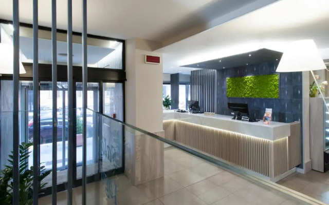 Hotel Gamma