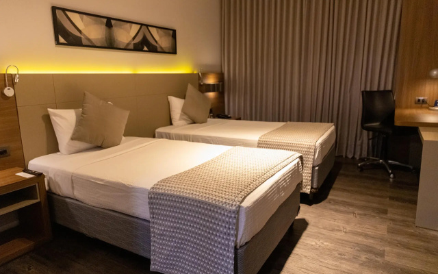 JL Hotel by Bourbon