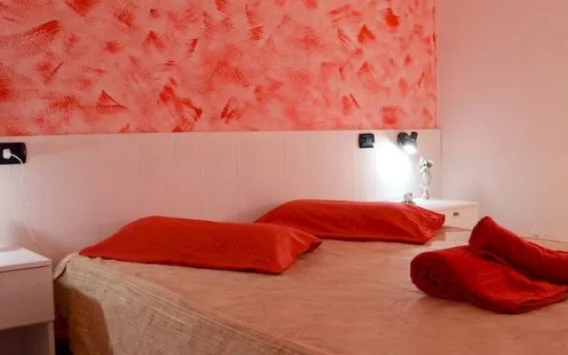 Ocean Apart Hotel