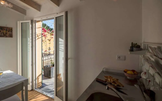 Liersena Sea View Mini Villa with AC
