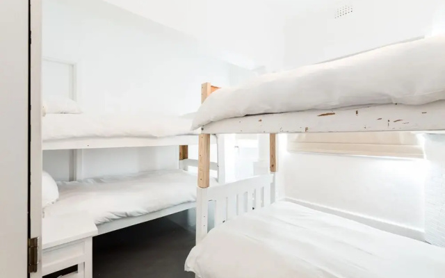 DS Backpackers Hostel