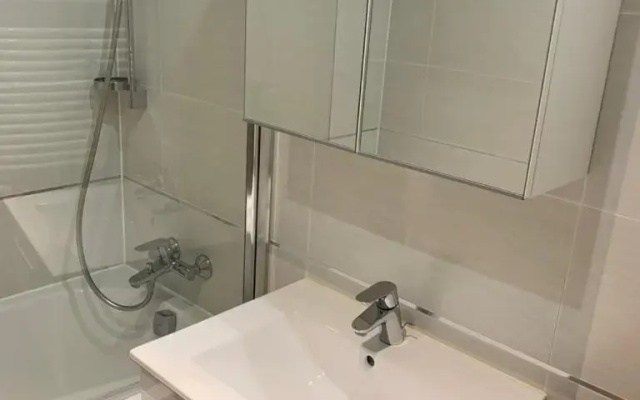 Residence Garden Tower - 8 min do centra, garaz
