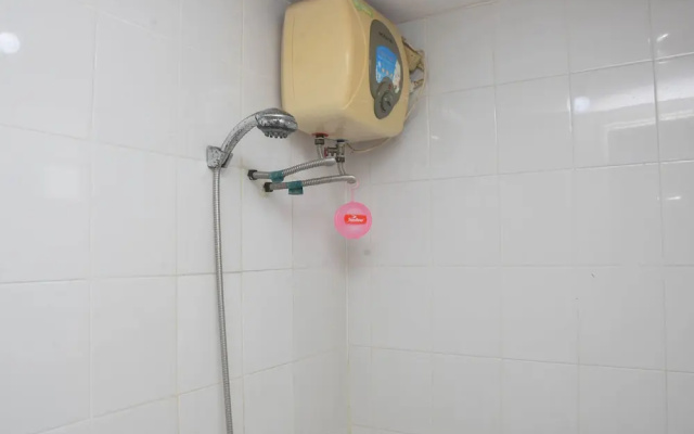 Cozy Stay And Comfort 2Br At Bassura Apartment