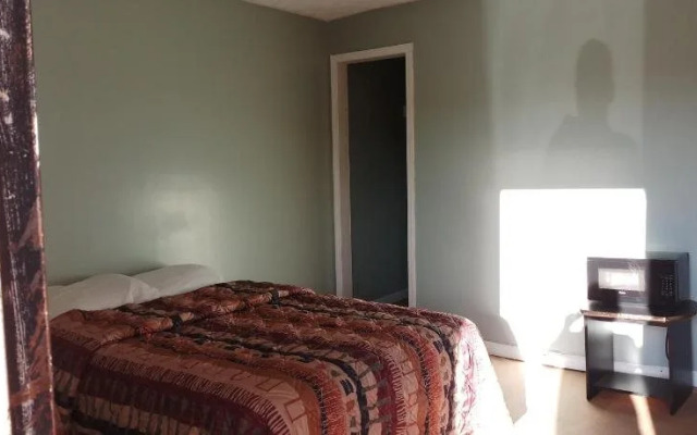 Travelers Motel