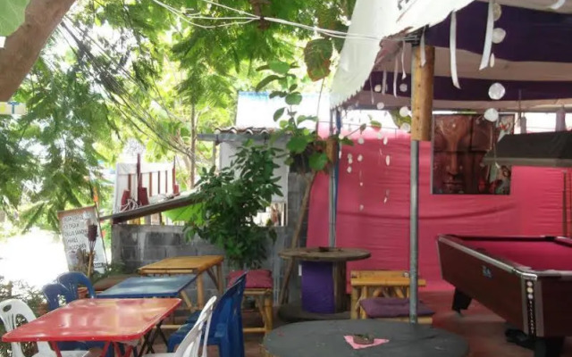 The Zoo Bar Hostel