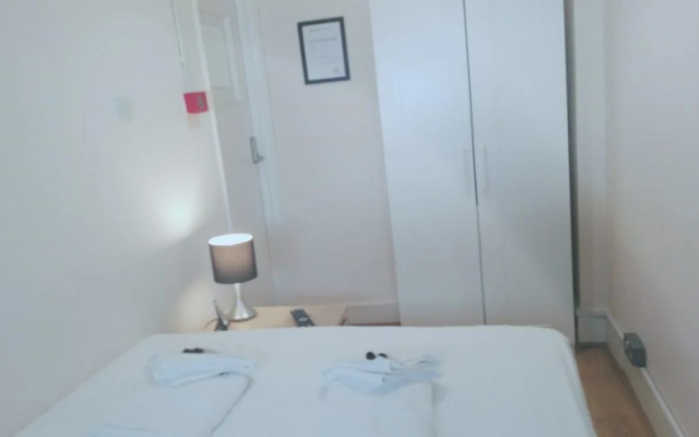 LCS London Bridge Apartments