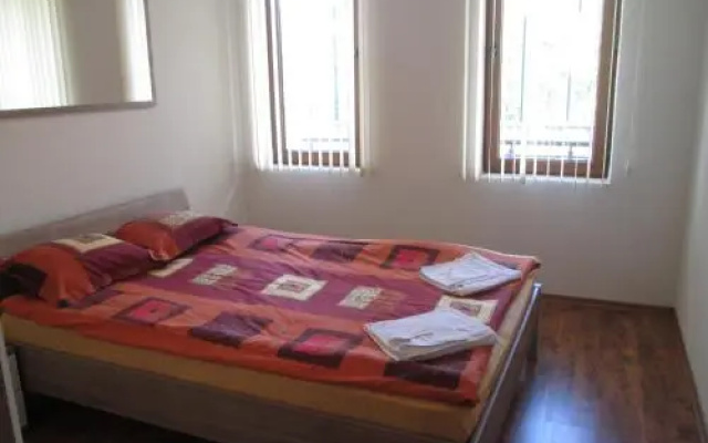 Md Alexander Services Apartments