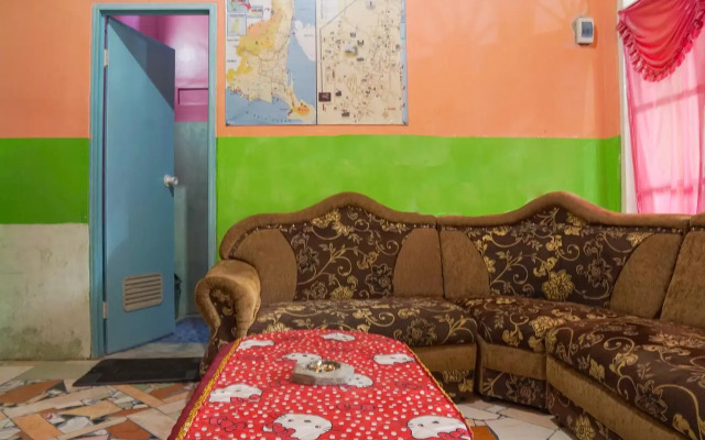 SPOT ON 1762 Gandrung Payungan Family Inn