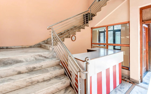 OYO 61893 Kundan Guest House