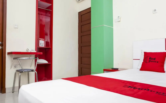 Formerly RedDoorz @ Buah Batu 2